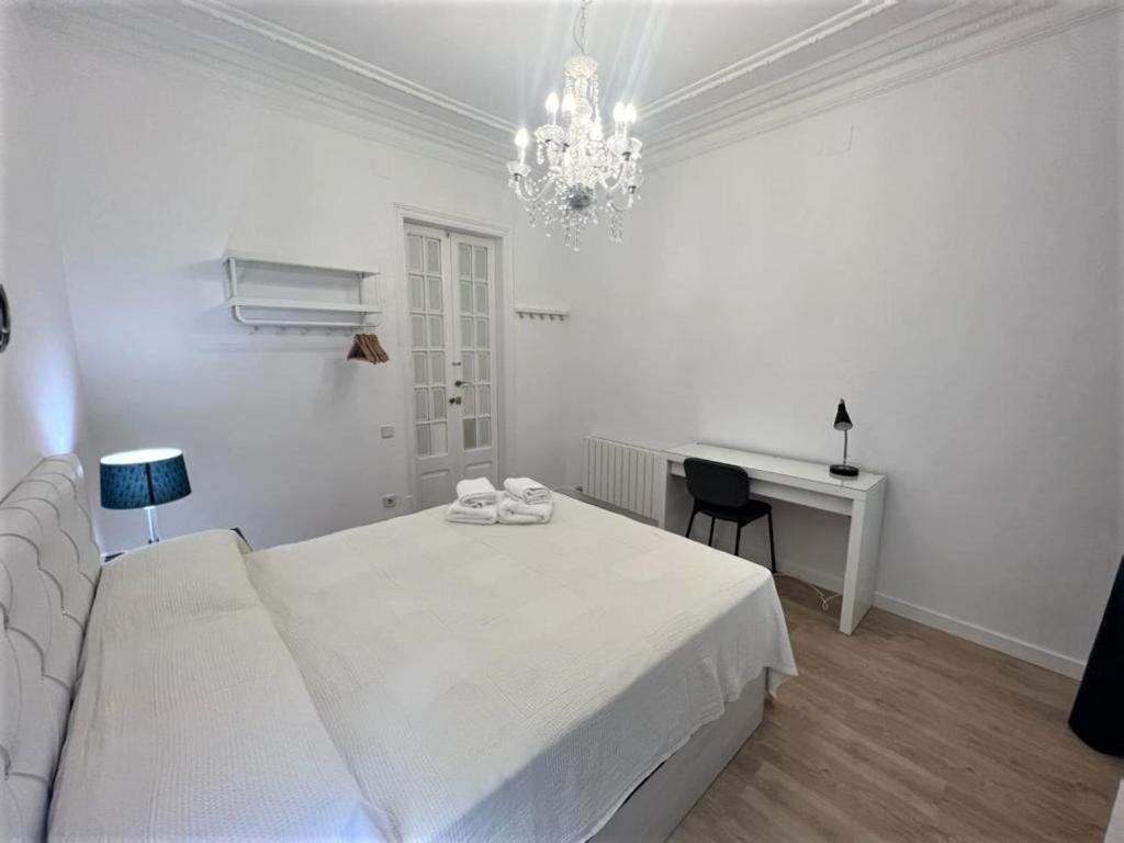 Flor Habitaciones Barcelona Luaran gambar